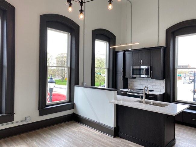 102 S Main St, Unit Suite2