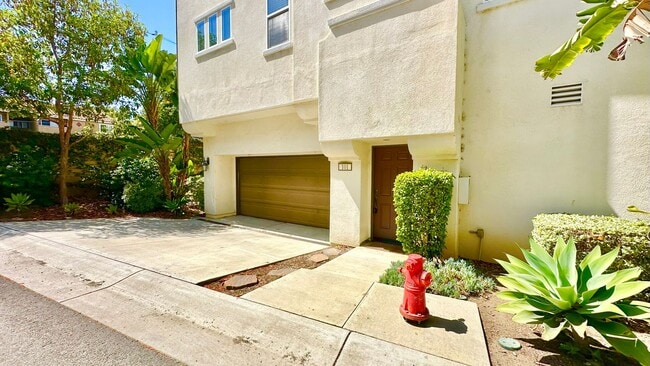 5095 Tranquil Way in Oceanside, CA - Building Photo - Building Photo