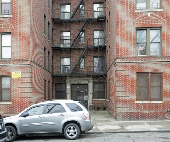 105 S Fulton Ave in Mount Vernon, NY - Building Photo - Building Photo