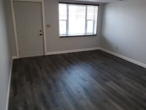 1001 O St in Neligh, NE - Building Photo - Building Photo