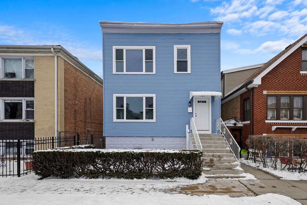 1520 S 51st Ct in Cicero, IL - Building Photo