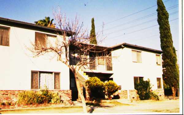 7003 Fulton Ave in North Hollywood, CA - Foto de edificio - Building Photo