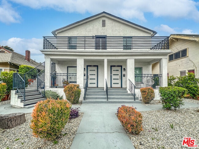 2717 S Harvard Blvd in Los Angeles, CA - Building Photo - Building Photo