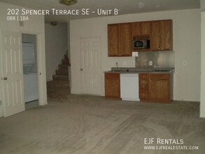 202 Spencer Terrace SE in Leesburg, VA - Foto de edificio - Building Photo