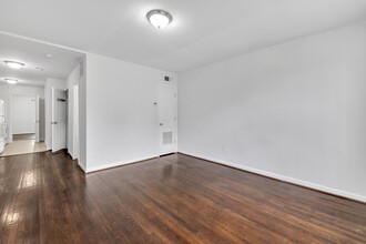 1247 Meigs Pl NE, Unit Apt 2 in Washington, DC - Building Photo - Building Photo
