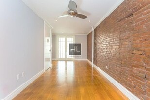 East 7th Street in New York, NY - Building Photo