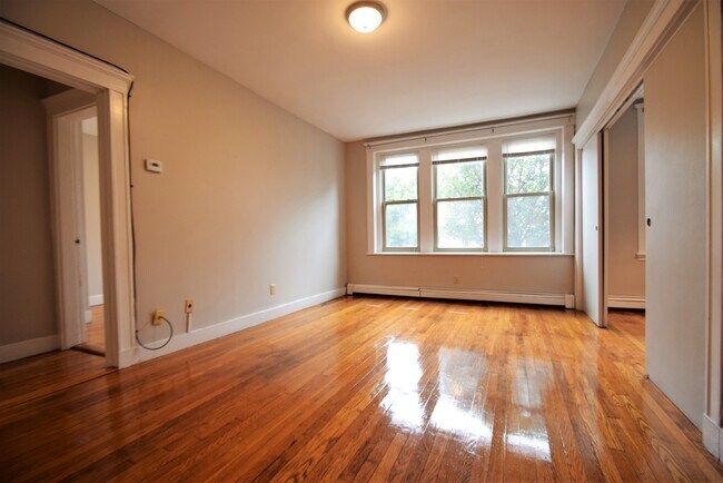 32 Ransom Rd, Unit 1 in Boston, MA - Building Photo - Building Photo