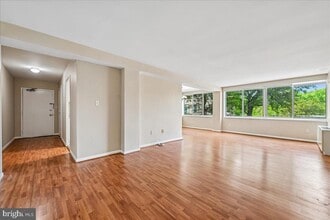 6631 Wakefield Dr in Alexandria, VA - Building Photo - Building Photo