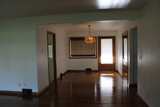 2 S Garfield Ave in Wenatchee, WA - Building Photo - Building Photo