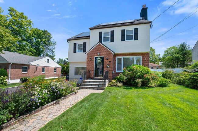 property at 82 Linden Ave