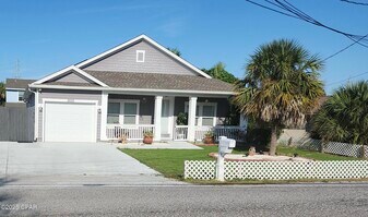 2620 Beech St in Panama City Beach, FL - Building Photo