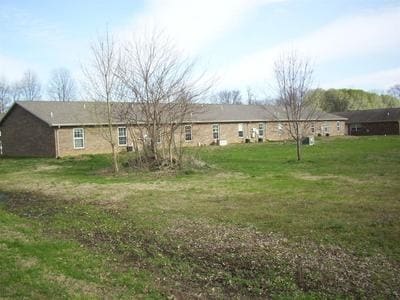 401 Kensington Dr in Princeton, IN - Building Photo