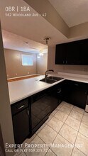 562 Woodland Ave, Unit 42 in Lexington, KY - Building Photo - Building Photo