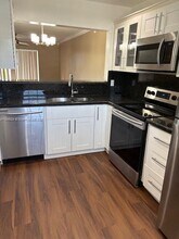 426 NE 210th Cir Terrace in Miami, FL - Building Photo - Building Photo