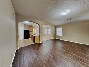 9215 Birch Springs Dr in Houston, TX - Building Photo - Building Photo