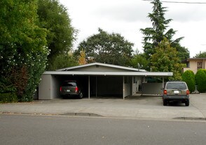 1040 3rd St in Novato, CA - Building Photo