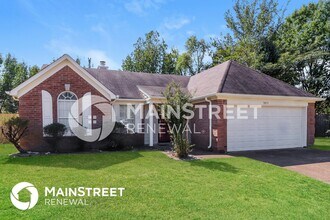 7033 Ireland Dr in Cordova, TN - Building Photo - Building Photo