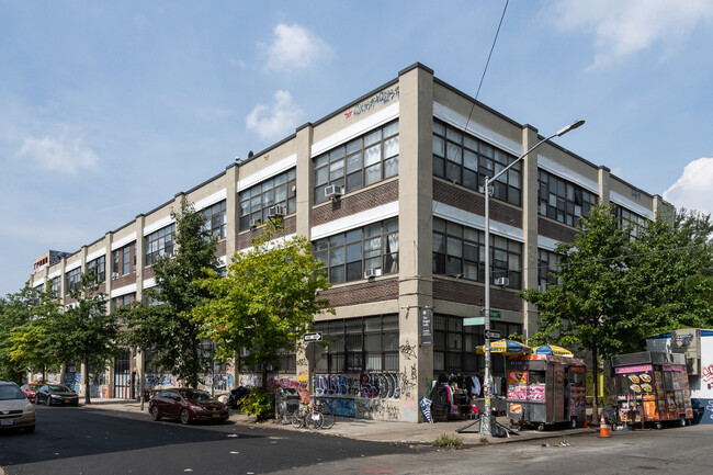 59 Bogart St in Brooklyn, NY - Building Photo - Primary Photo