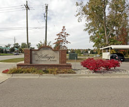 Villages of Clinton Pointe in Clinton Township, MI - Building Photo - Building Photo