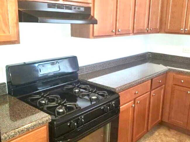 2761 N Sawyer Ave in Chicago, IL - Building Photo - Building Photo