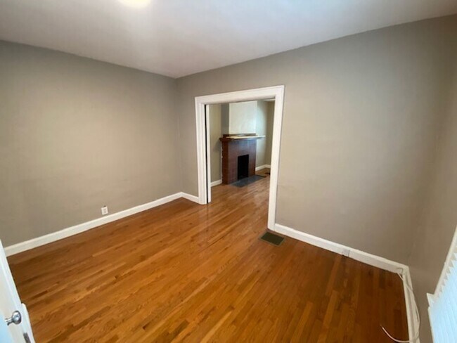 2567 Indianola Ave in Columbus, OH - Building Photo - Building Photo