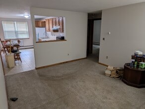 33 Garden Rd, Unit Unit B4 in Plaistow, NH - Building Photo - Building Photo