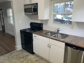 1800 Hall Ave in Charlotte, NC - Building Photo - Building Photo