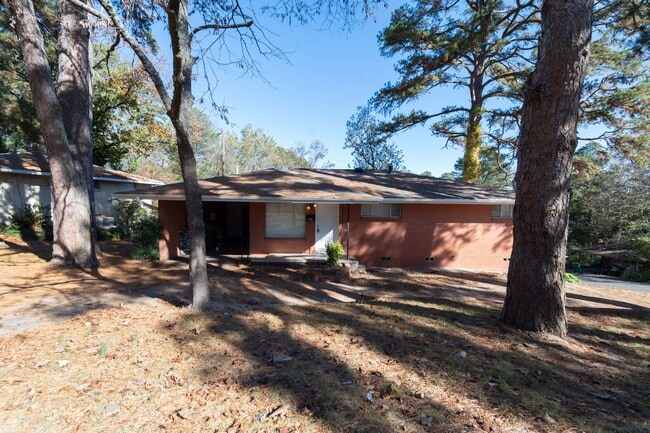 property at 20 Rosemont Dr