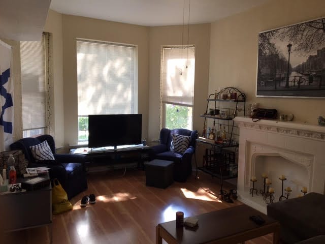 1436 N Maplewood Ave in Chicago, IL - Foto de edificio - Building Photo