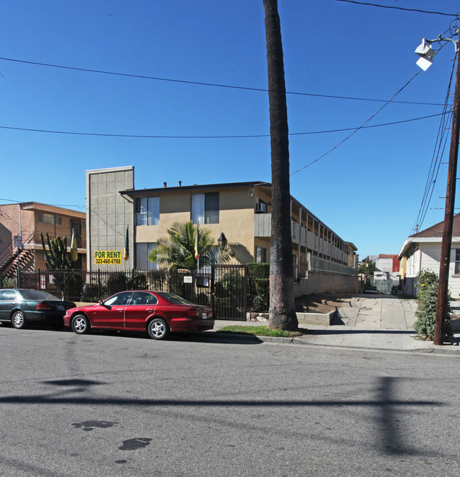 1241 N New Hampshire Ave in Los Angeles, CA - Building Photo - Building Photo