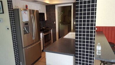 117 Van Rd in Jupiter, FL - Building Photo - Building Photo