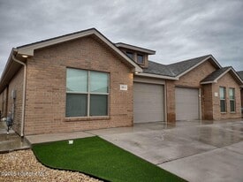 2121 N Jayton Ave in Lubbock, TX - Building Photo