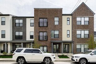 457 E 19th St in Indianapolis, IN - Building Photo