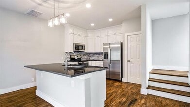 5413 Live Oak St in Dallas, TX - Building Photo - Building Photo
