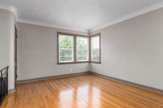 4941 Pernod Ave in St. Louis, MO - Building Photo - Building Photo