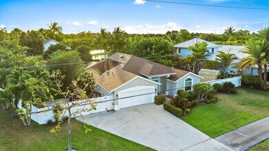 15129 Harriet Ave in Jupiter, FL - Building Photo - Building Photo