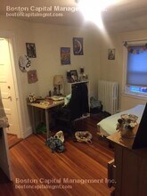 91 Wallingford Rd, Unit 3 in Boston, MA - Foto de edificio - Building Photo