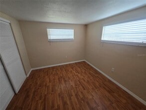 5307 Whippoorwill Dr in Holiday, FL - Building Photo - Building Photo