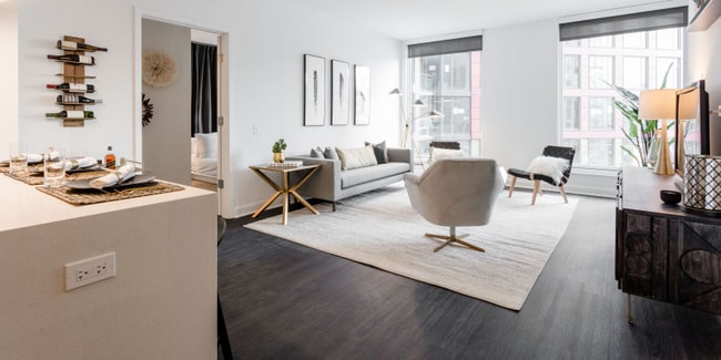 property at 958 W Altgeld St