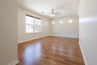 317 W Oaks Trail in Woodstock, GA - Building Photo - Building Photo