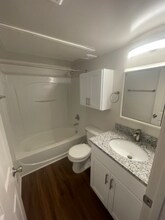 7100 Leisure Ln in Louisville, KY - Building Photo - Building Photo