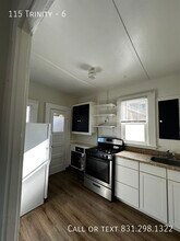 115 Trinity St in Santa Cruz, CA - Building Photo - Building Photo