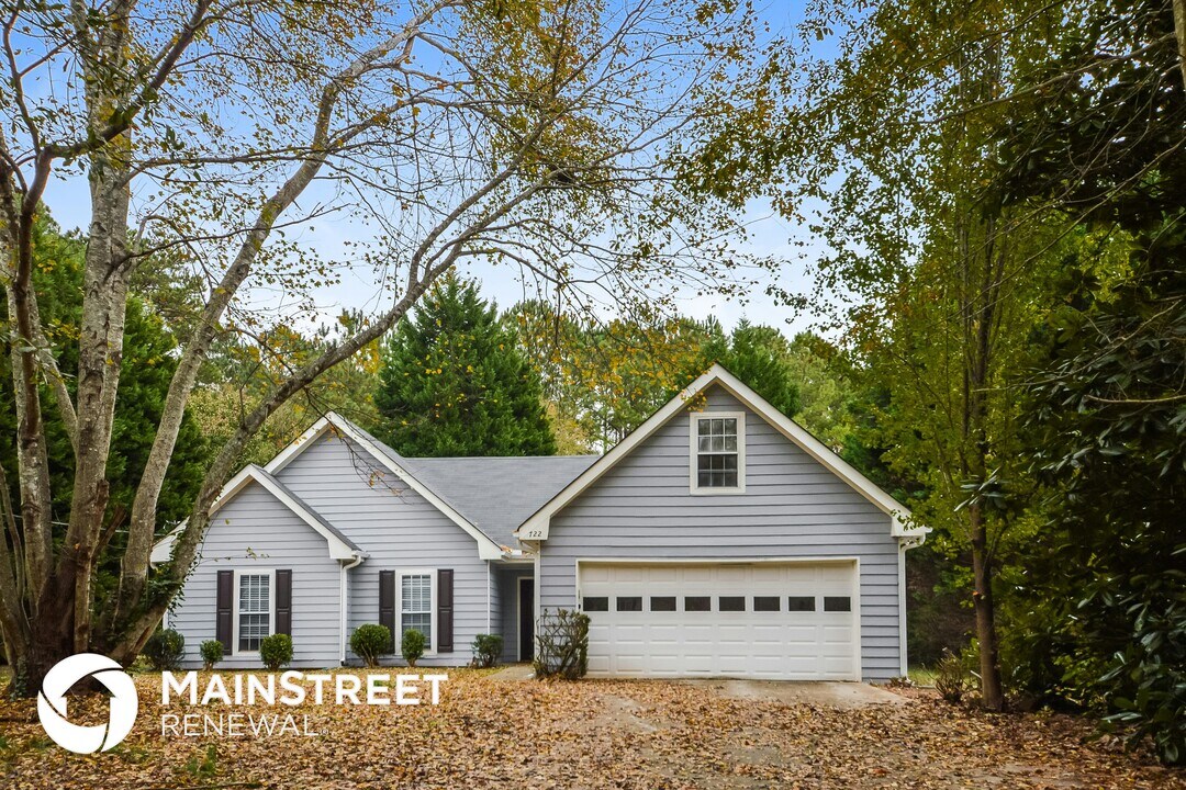 722 Jockey Ln in Auburn, GA - Foto de edificio