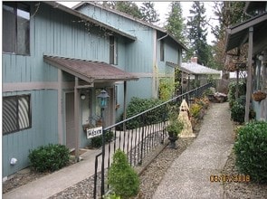 Park Crest Townhouses in Sandy, OR - Foto de edificio - Building Photo