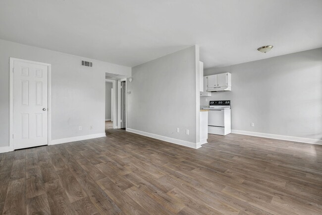 Great apartment near West Tennessee in Tallahassee, FL - Foto de edificio - Floor Plan