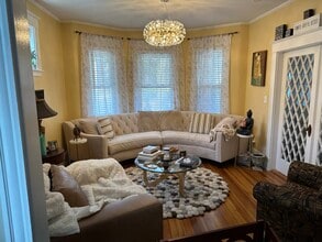 40 Winthrop St, Unit Winthrop retreat in Salem, MA - Building Photo - Building Photo