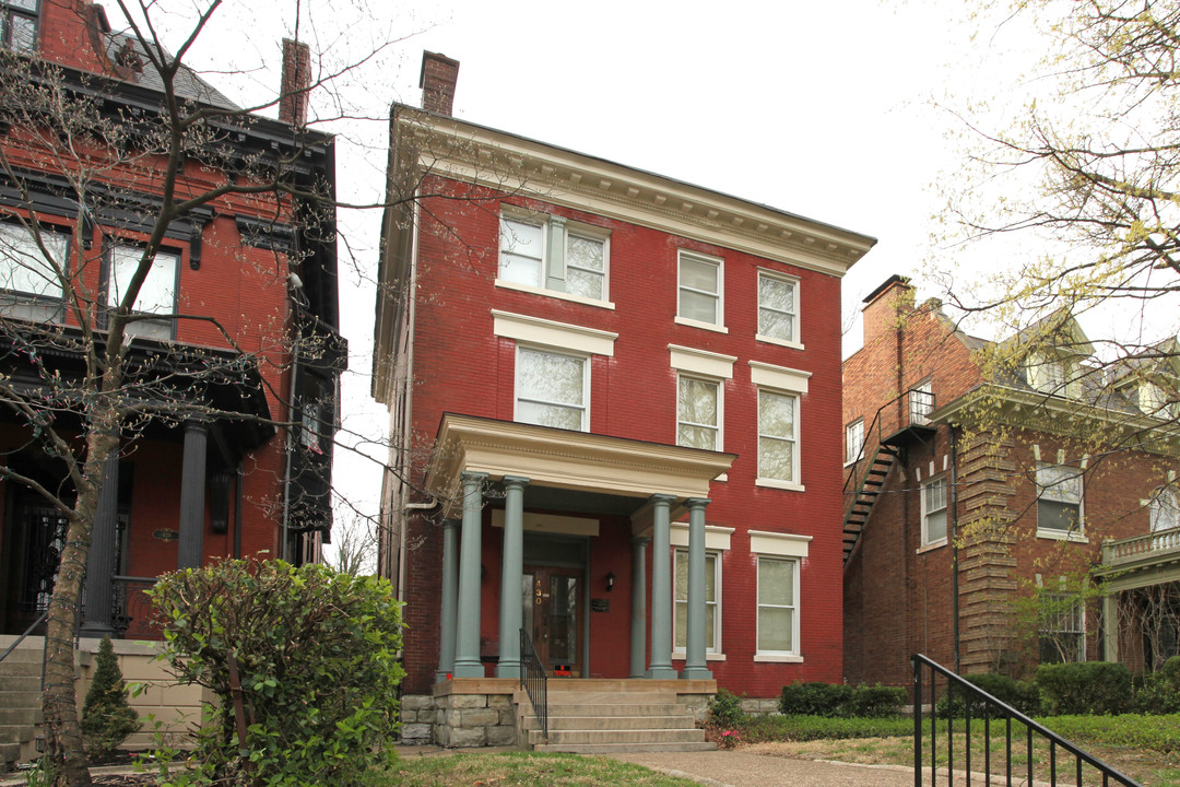 430 W Ormsby Ave in Louisville, KY - Building Photo