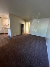 5412 Holiday Dr in Stockton, CA - Building Photo - Building Photo