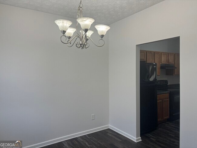 6367 Ellenwood Dr in Rex, GA - Building Photo - Building Photo