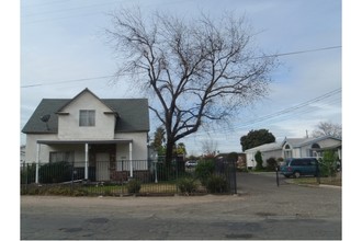 1018 S 1st St in Turlock, CA - Building Photo - Building Photo